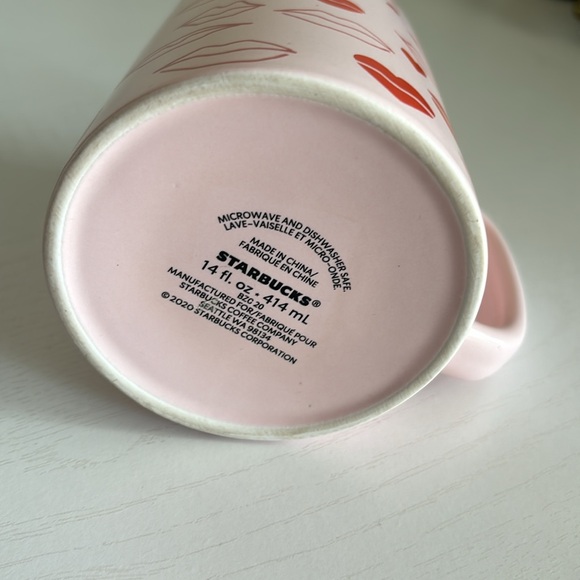 Starbucks 2020 Pink Red Lips Hearts Valentines Coffee Mug Cup Kissing Love - Picture 9 of 13